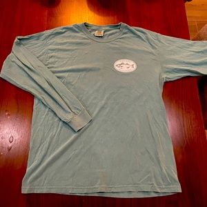Mens surfland plum island long sleeve tee. Slightly used but perfect condition.